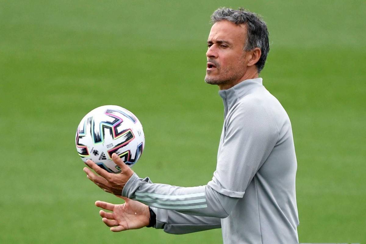 开云-关于国际米兰迎社区盾关键赛，今晨状态回暖，话题不断，医务组通报恢复的信息